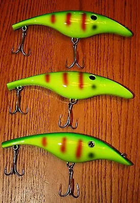 baitcasting reels for deep sea fishing-3 Deluxe Saltwater Lures 7.5 Inches w/ Rattles Very Durable Yellow Red & Green